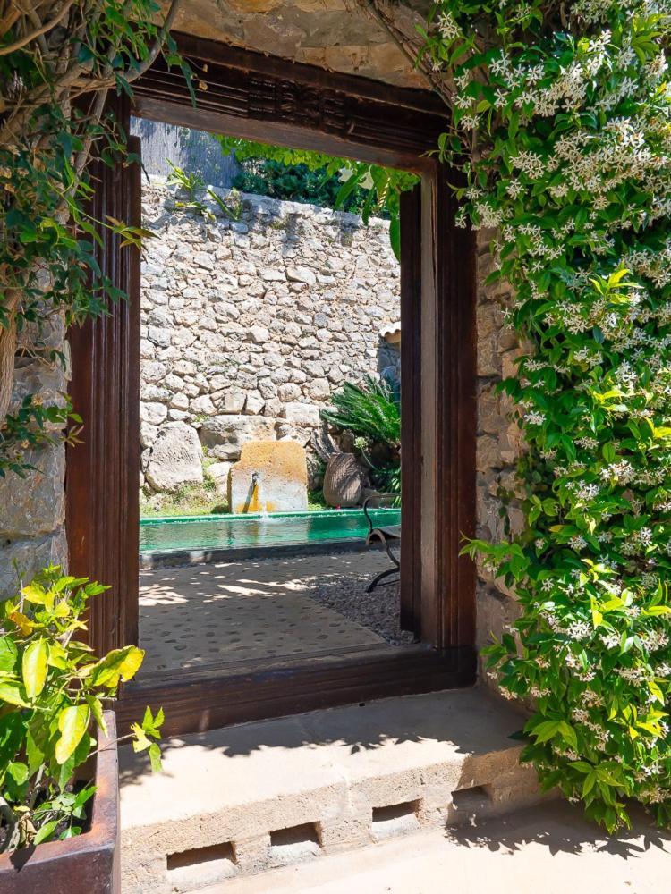 & Restaurant Jardi D'arta 4*
